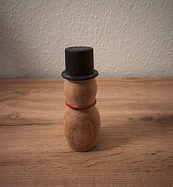 80kr. Højde 12 cm.
