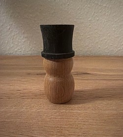 80kr.  Højde 9 cm.