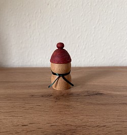 80kr. Højde 8,5 cm